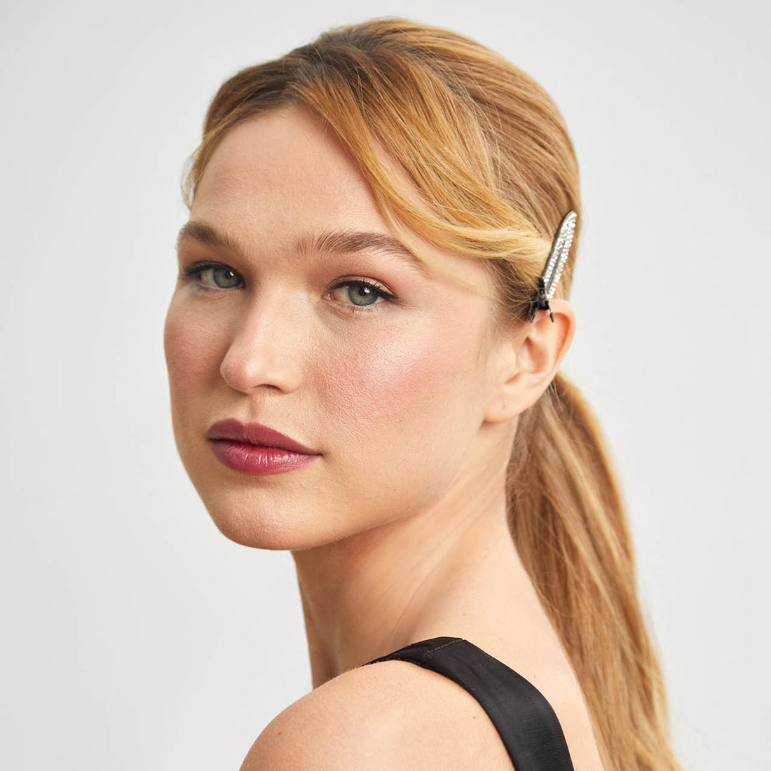 Metal Rhinestone Creaseless Clips 2pc Set- Hematite