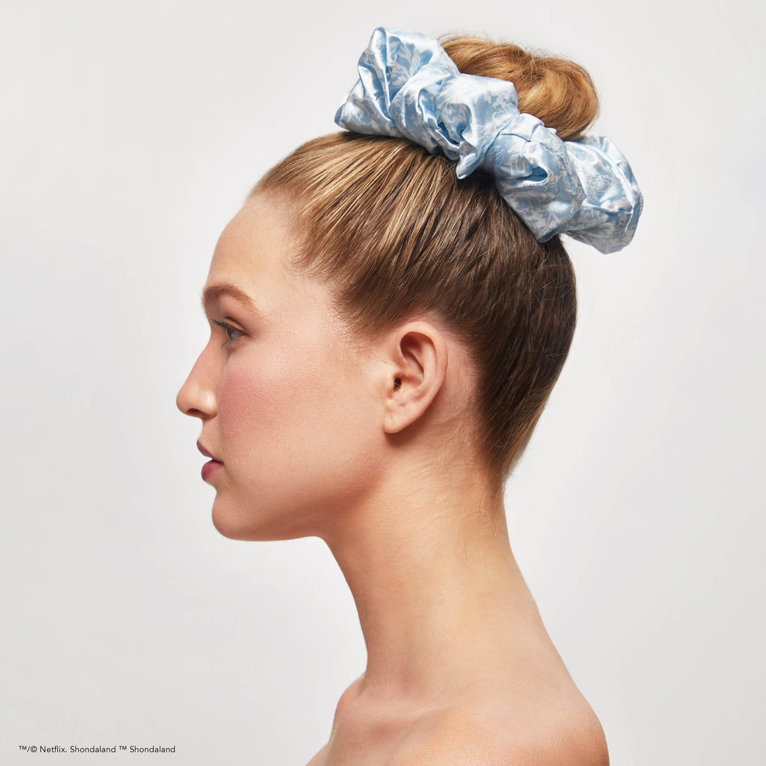 Kitsch x Bridgerton Satin Pillow Scrunchies in Toile De Blue