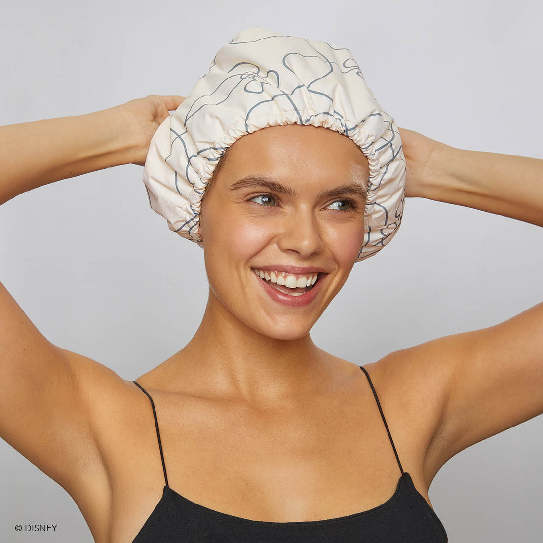 Kitsch x Mickey and Minnie Satin Flexi Shower Cap in Mickey Maze