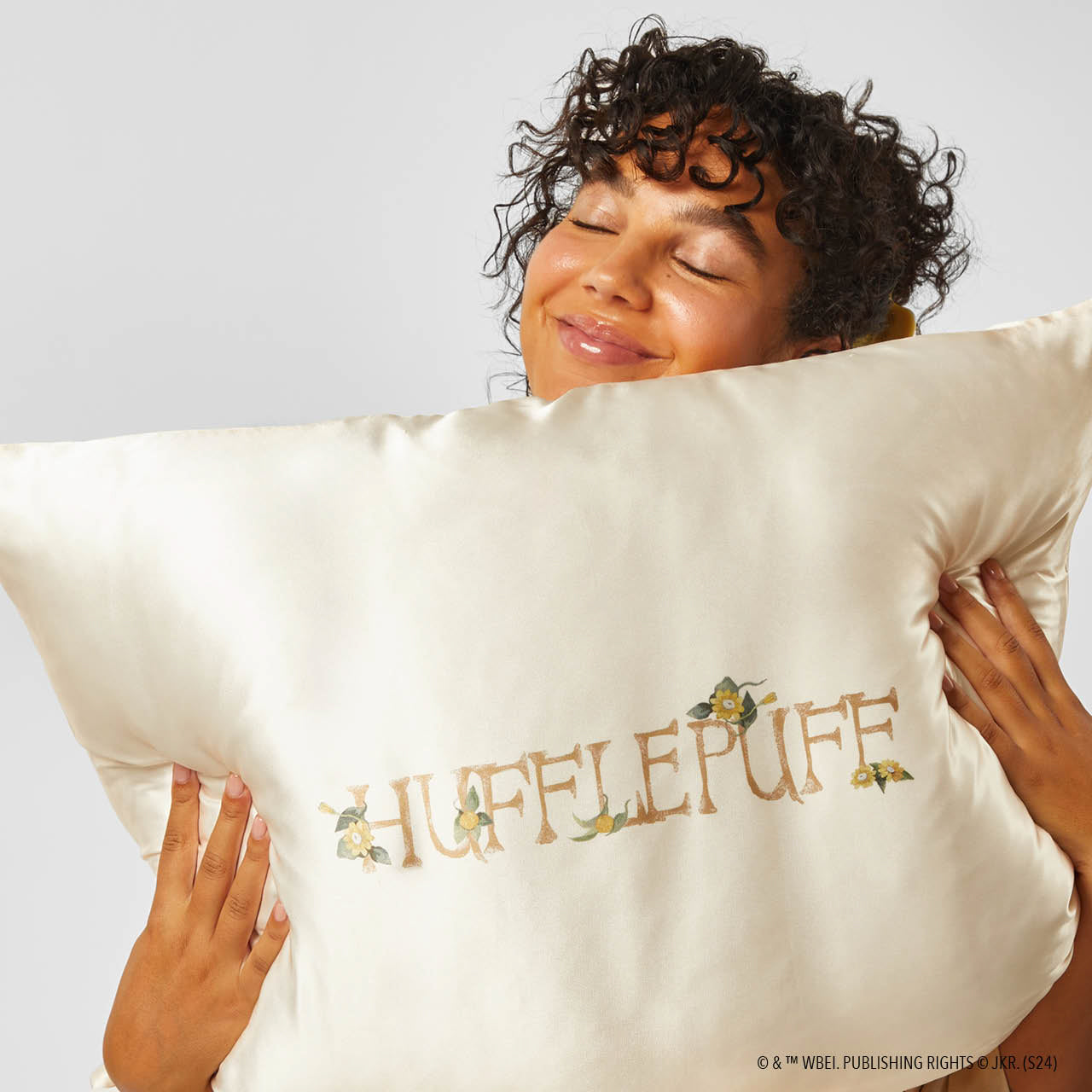 Kitsch x Harry Potter Satin Pillowcase in Hufflepuff